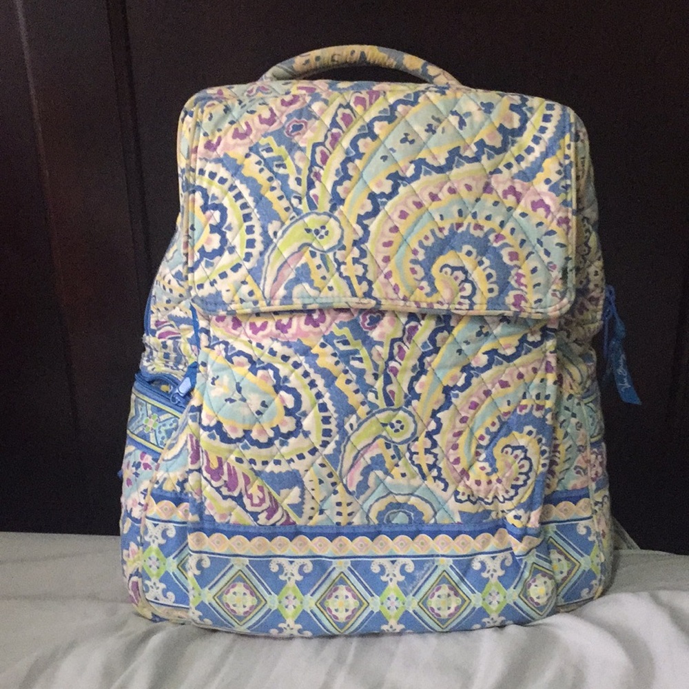⭐️OFFERS?⭐️Vera Bradley Backpack